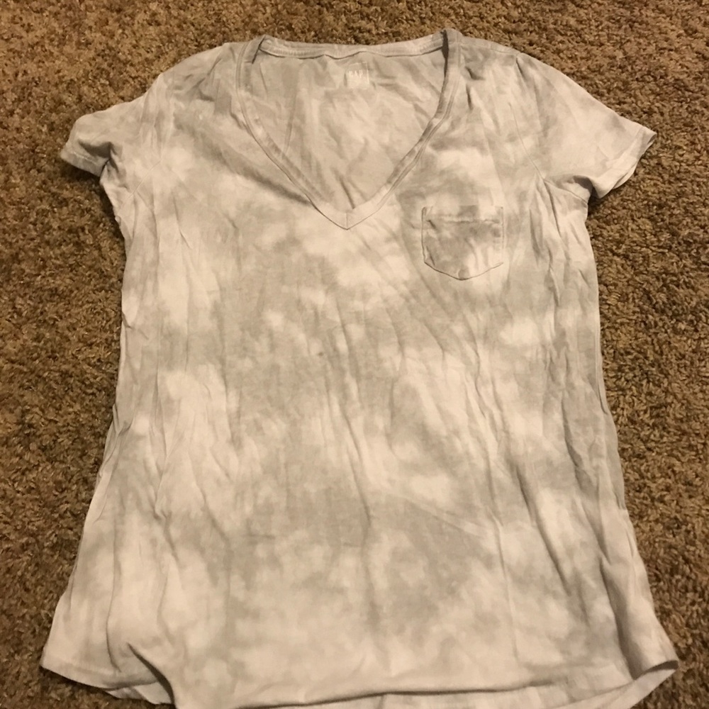 Gap tee